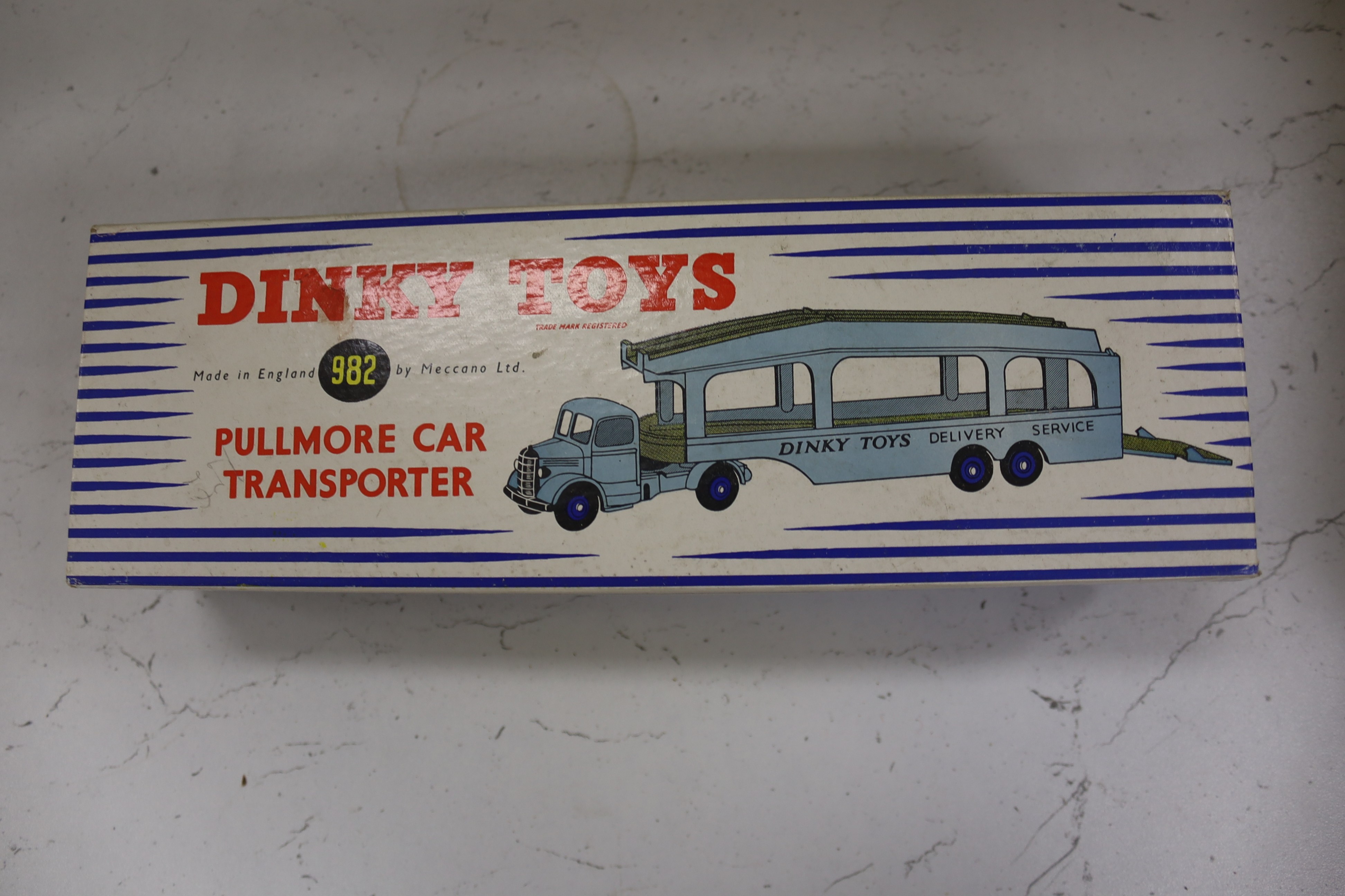 Mixed post war hollow cast and die cast toys and dinky toys